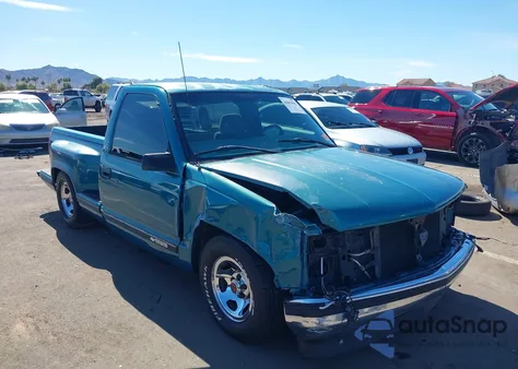 1997 Chevrolet C1500 Sportside z USA, uszkodzony, nr VIN 1GCEC14M4VZ191022